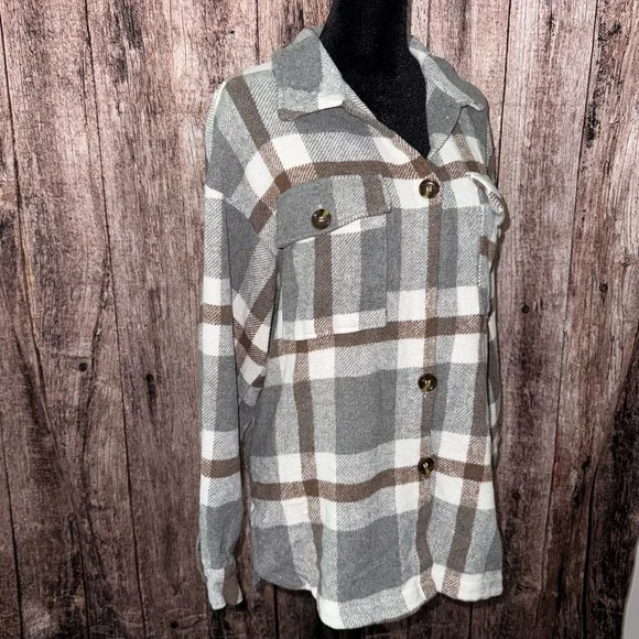 Plaid Button-Up Women's Jacket - Picture 3 of 7